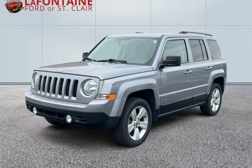 2016 Jeep Patriot Latitude photo 1