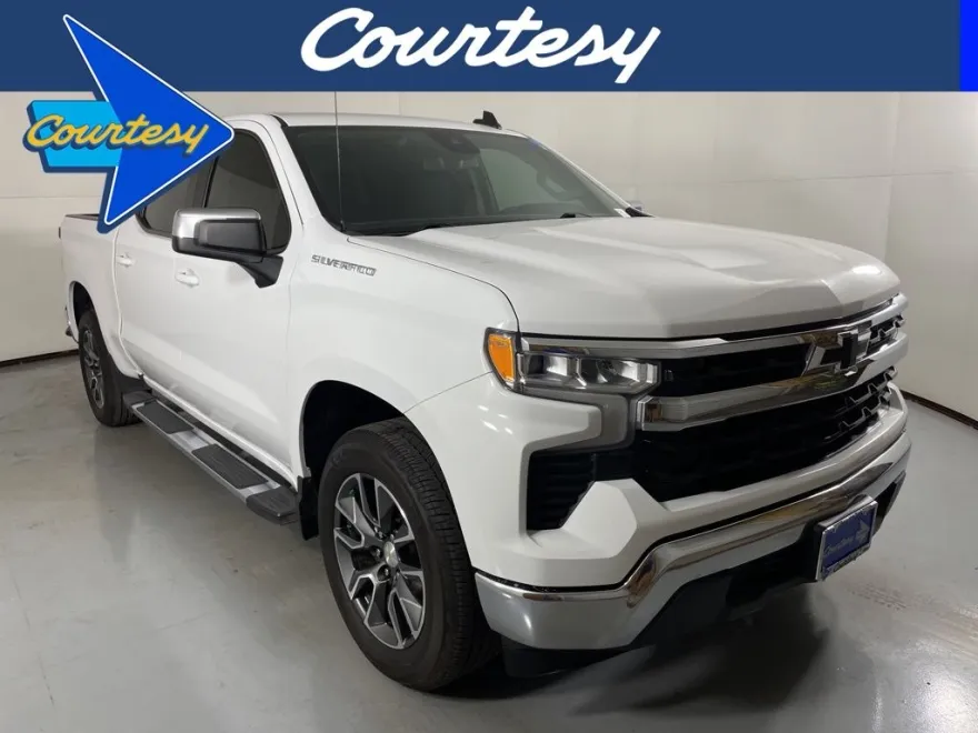 2022 Chevrolet Silverado 1500 LT photo 1