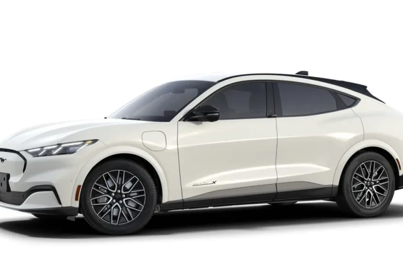 2025 Ford Mustang Mach-E Premium photo 1