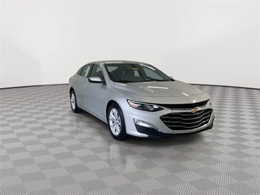 2022 Chevrolet Malibu 1LT photo 1