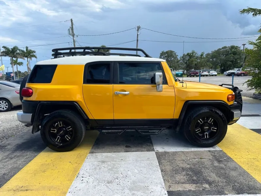 2008 Toyota FJ Cruiser Base photo 1