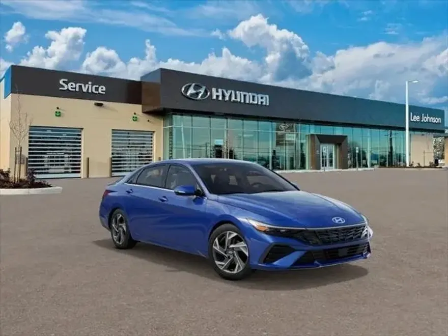 2025 Hyundai Elantra Limited photo 1