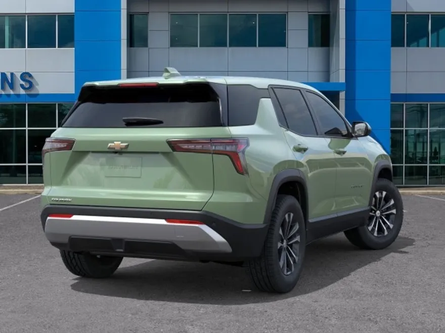 2026 Chevrolet Equinox LT photo 1