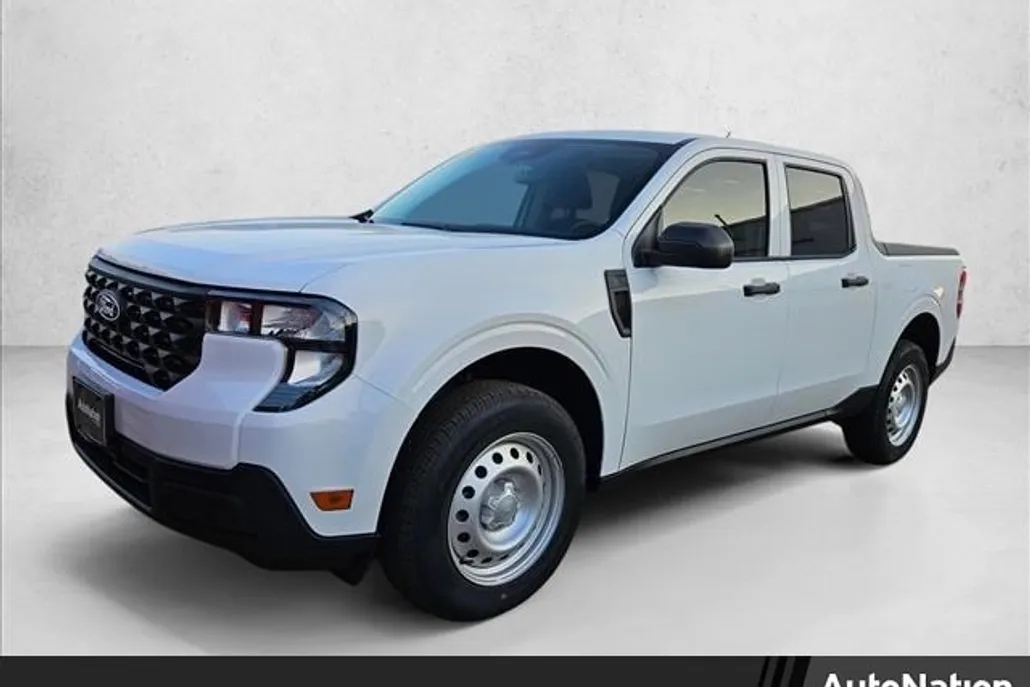 2025 Ford Maverick XL photo 1