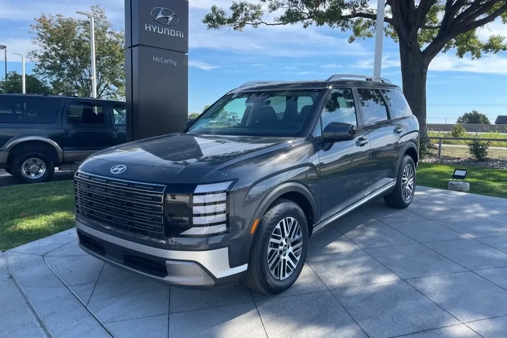 2026 Hyundai Palisade SEL photo 1