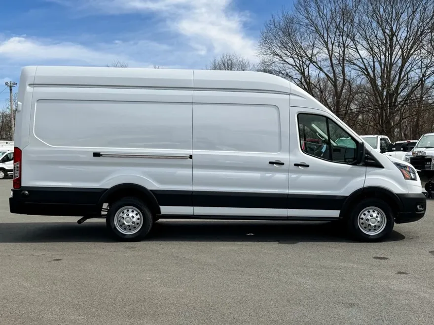 2025 Ford Transit photo 1