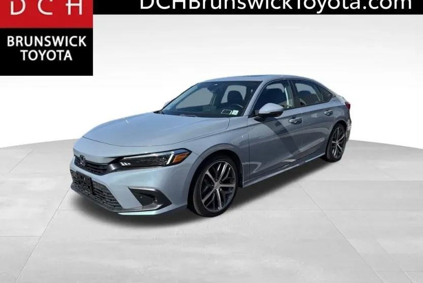 2022 Honda Civic Touring photo 1