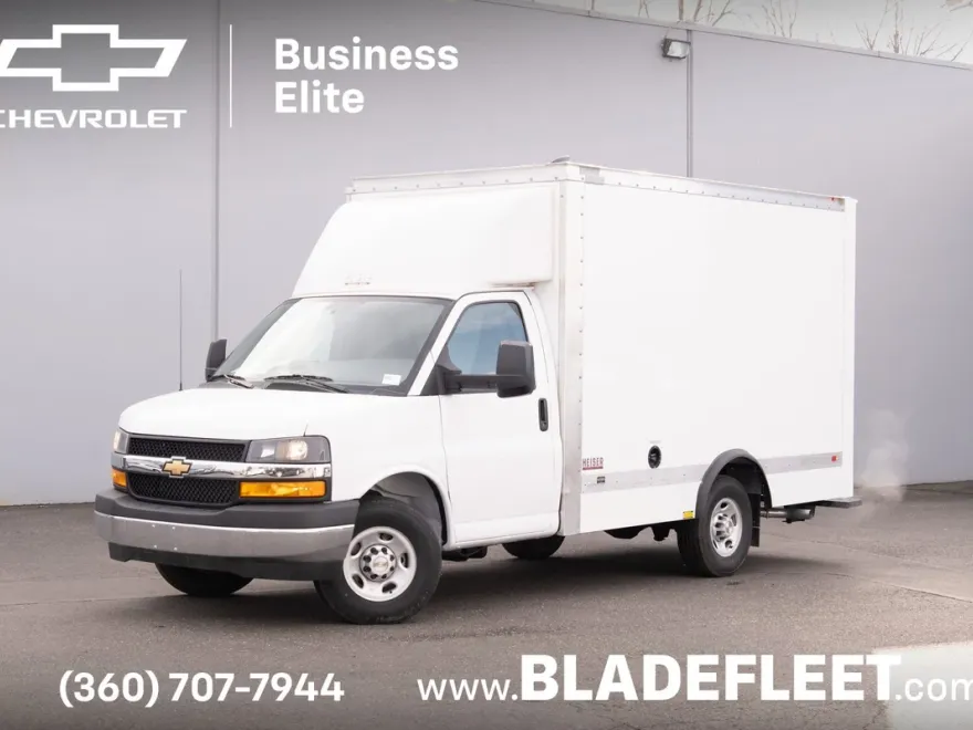 2024 Chevrolet Express Cutaway 3500 photo 1
