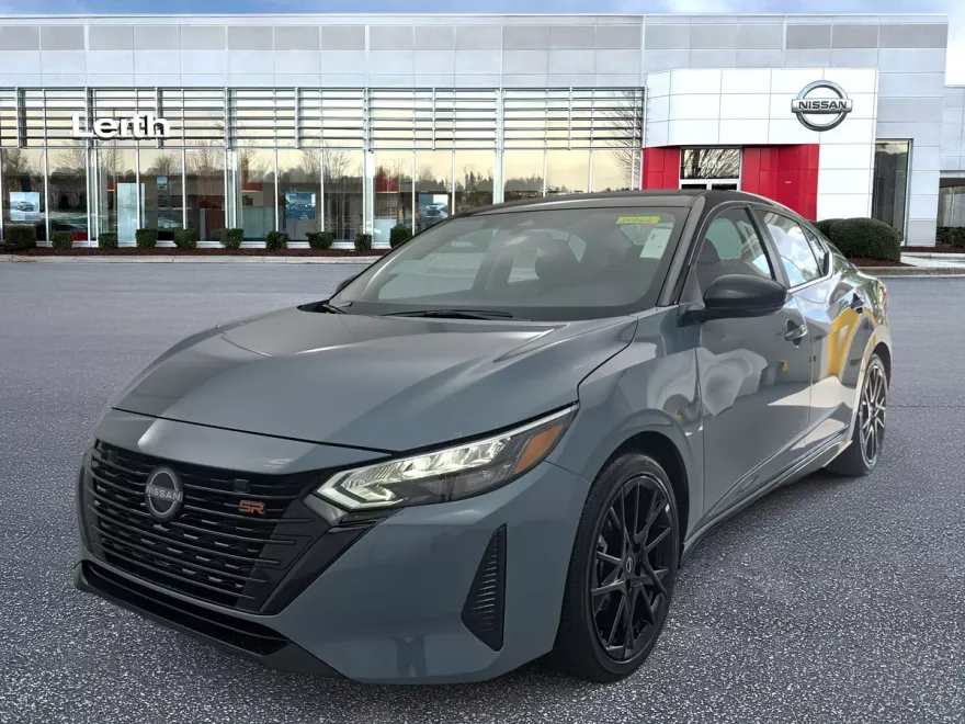 2025 Nissan Sentra SR photo 1