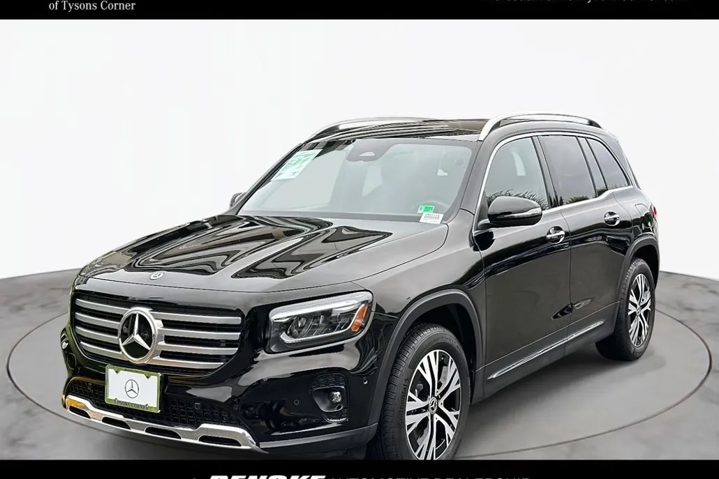 2024 Mercedes Benz GLB 250 4MATIC photo 1