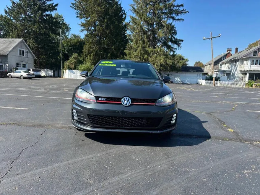 2015 Volkswagen Golf GTI SE photo 1