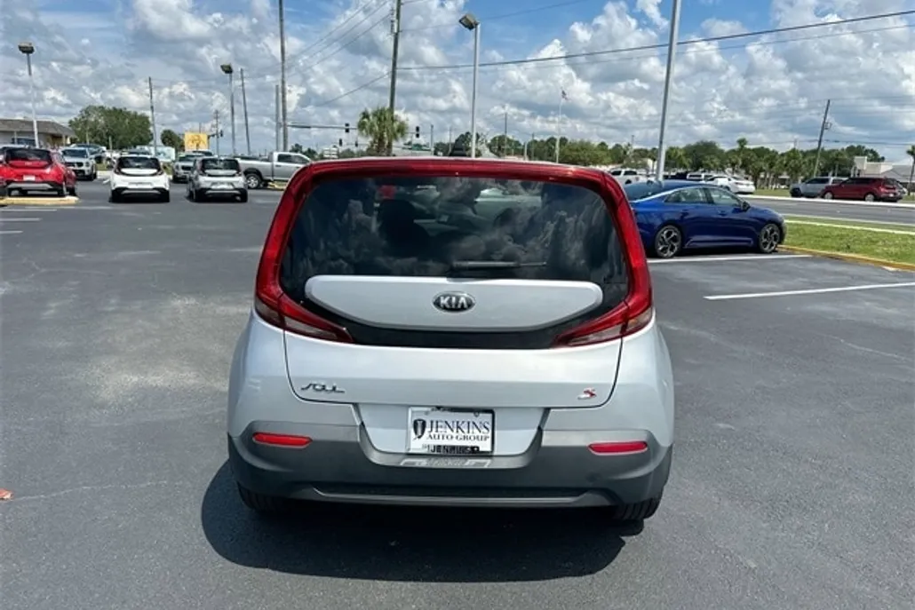 2020 Kia Soul S photo 1
