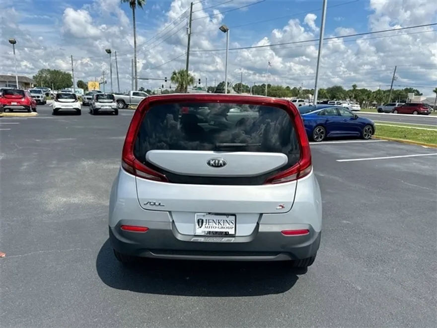 2020 Kia Soul S photo 1