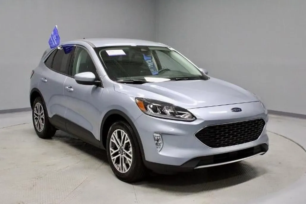 2022 Ford Escape SEL photo 1
