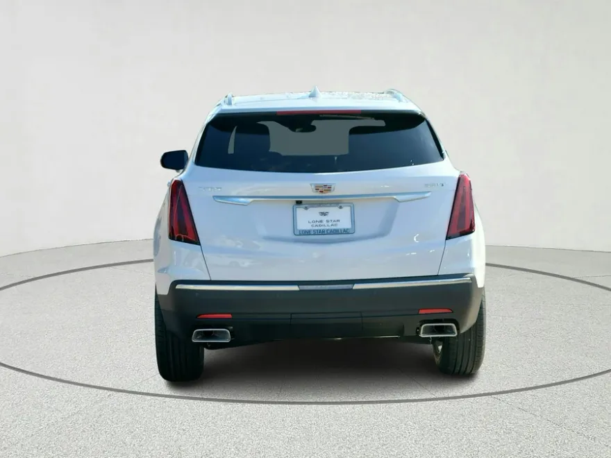 2025 Cadillac XT5 Luxury photo 1