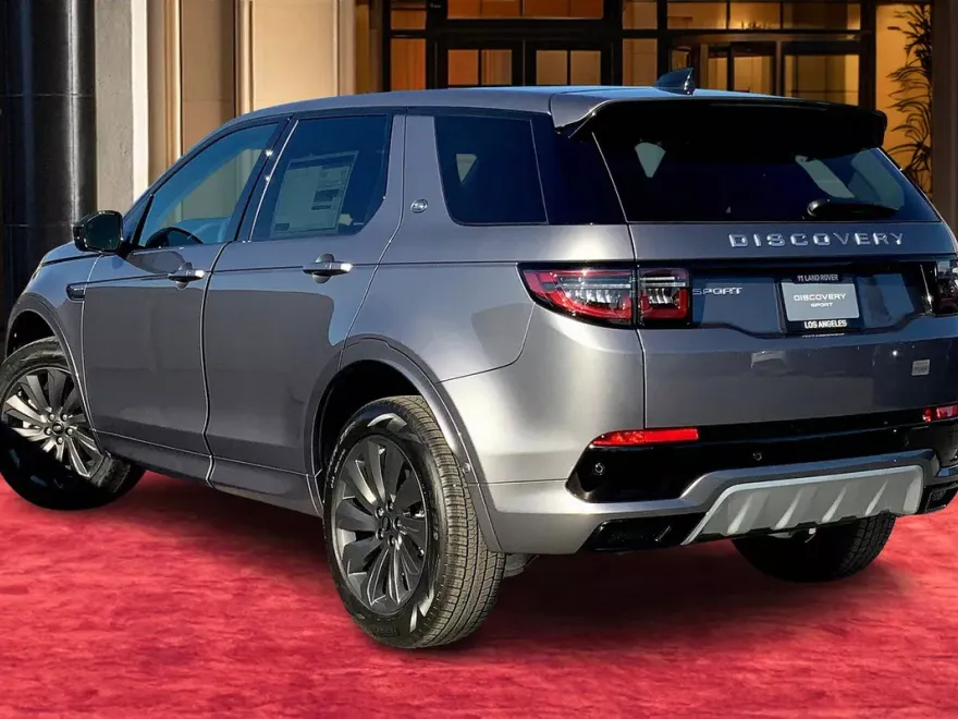 2025 Land Rover Discovery Sport S photo 1