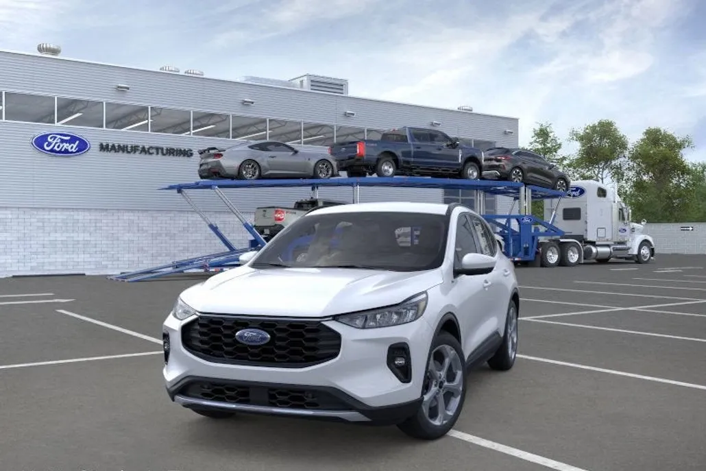 2026 Ford Escape ST-Line Select photo 1