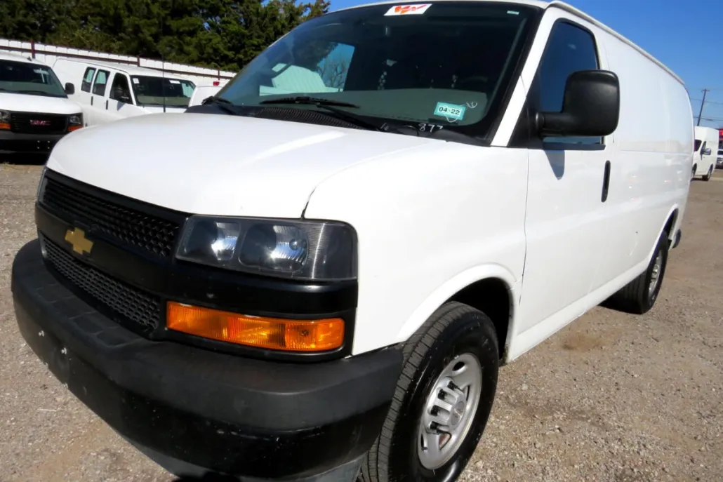 2019 Chevrolet Express 2500 Cargo photo 1