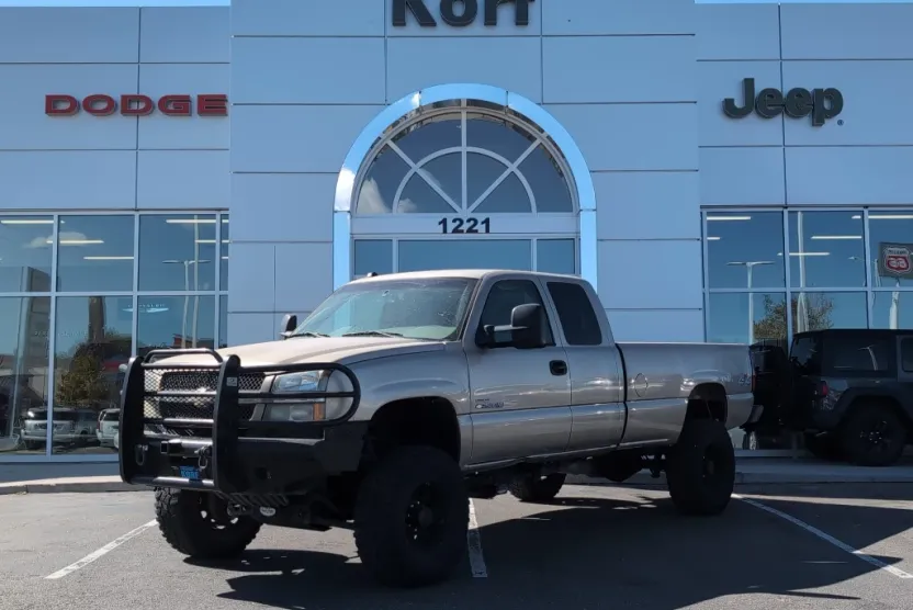 2004 Chevrolet Silverado 2500HD LS photo 1