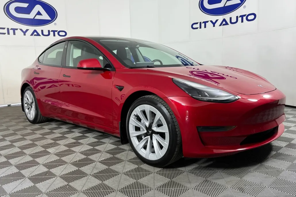 2021 Tesla Model 3 Long Range photo 1