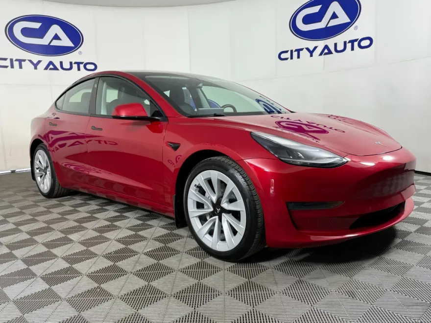 2021 Tesla Model 3 Long Range photo 1