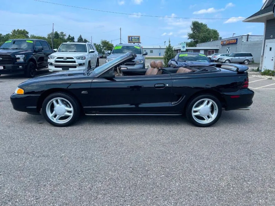 1994 Ford Mustang GT photo 1