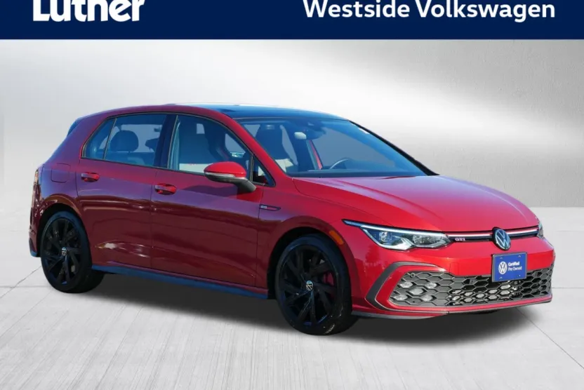2023 Volkswagen Golf GTI SE photo 1