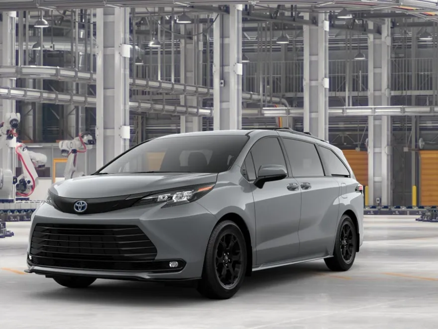 2025 Toyota Sienna XSE photo 1