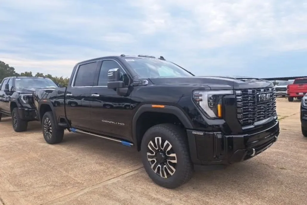 2026 Gmc Sierra 2500 HD Denali Ultimate photo 1