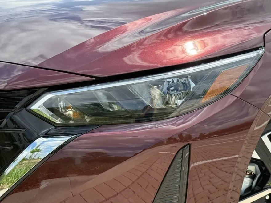 2025 Nissan Sentra SV photo 1