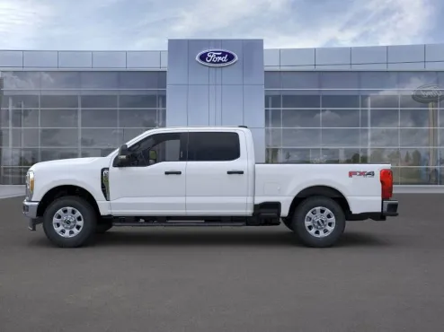 2025 Ford F-250 XLT photo 4