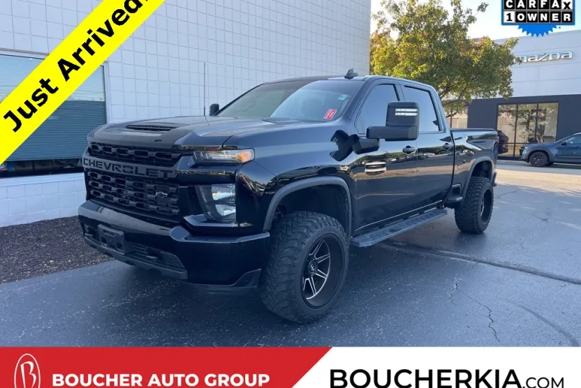 2023 Chevrolet Silverado 2500HD Custom photo 1
