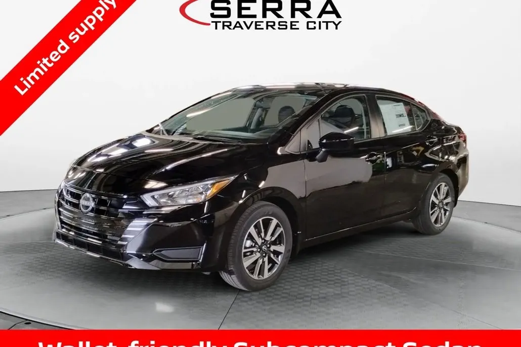 2025 Nissan Versa 1.6 SV photo 1