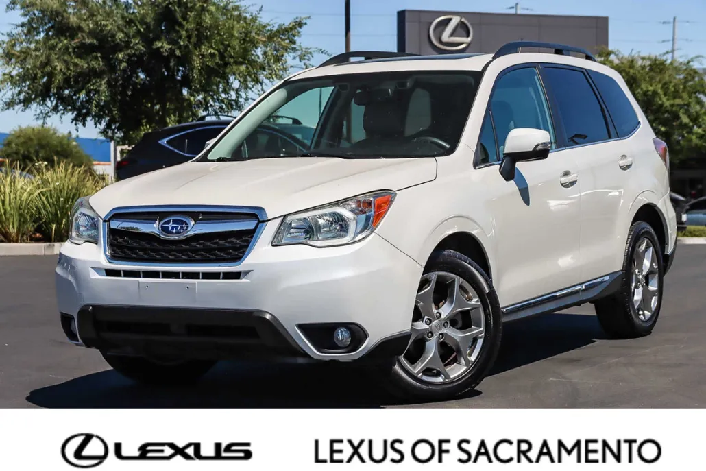 2015 Subaru Forester 2.5i Touring photo 1