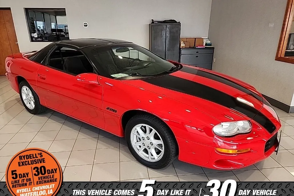 2001 Chevrolet Camaro Z28 photo 1