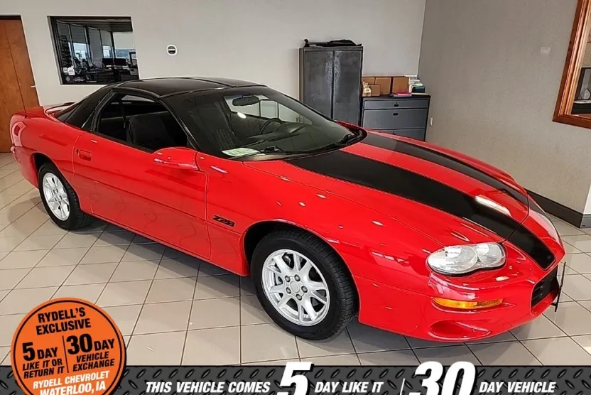 2001 Chevrolet Camaro Z28 photo 1