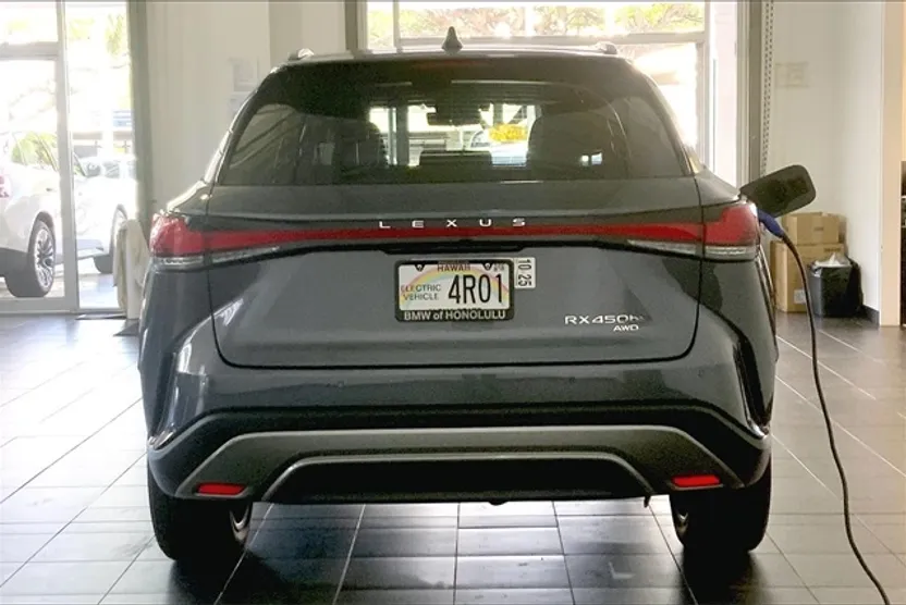 2024 Lexus RX 450h+ Luxury photo 1