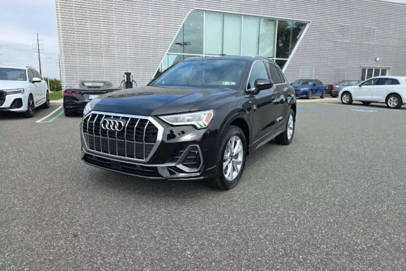 2025 Audi Q3 Premium Plus S line photo 1