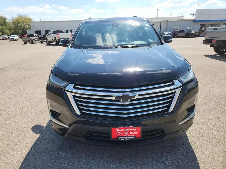 2023 Chevrolet Traverse Premier photo 1