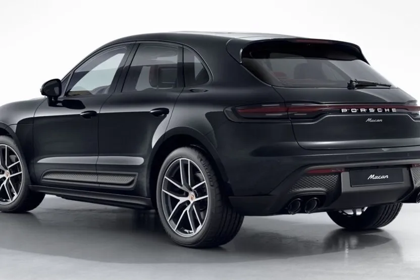 2026 Porsche Macan T photo 1