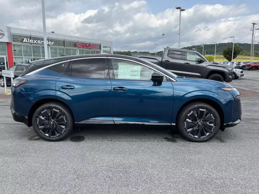 2025 Nissan Murano Platinum photo 1
