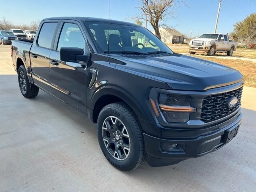 2025 Ford F-150 STX photo 1