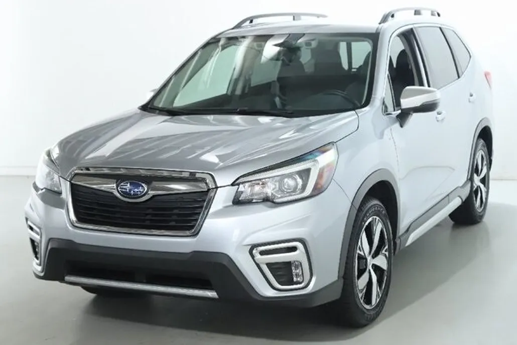 2020 Subaru Forester Touring photo 1