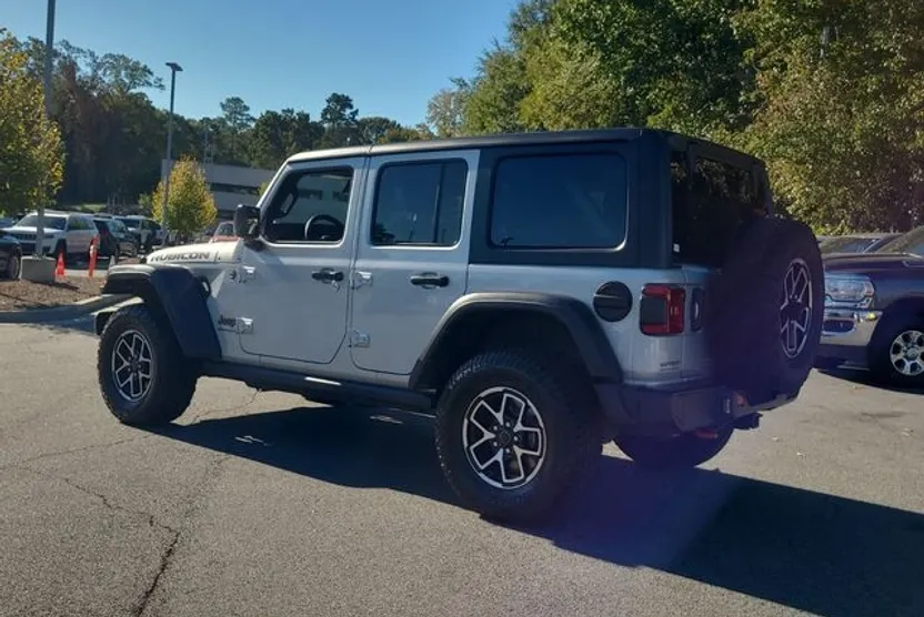 2024 Jeep Wrangler Rubicon photo 1