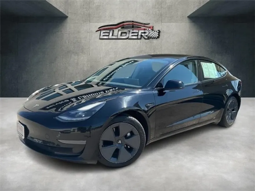 2021 Tesla Model 3 Standard Range Plus photo 1