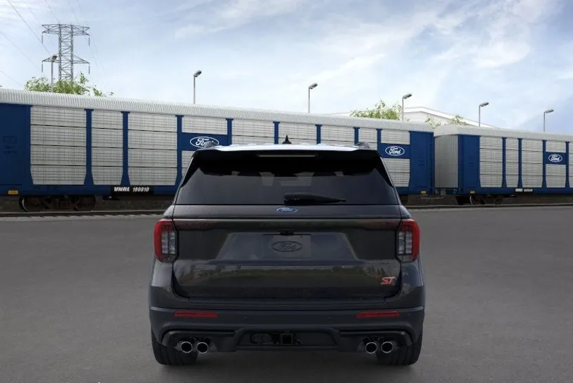 2025 Ford Explorer ST photo 1