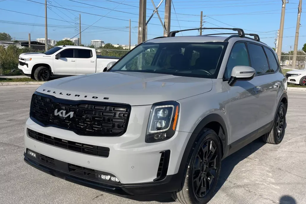2022 Kia Telluride SX photo 1