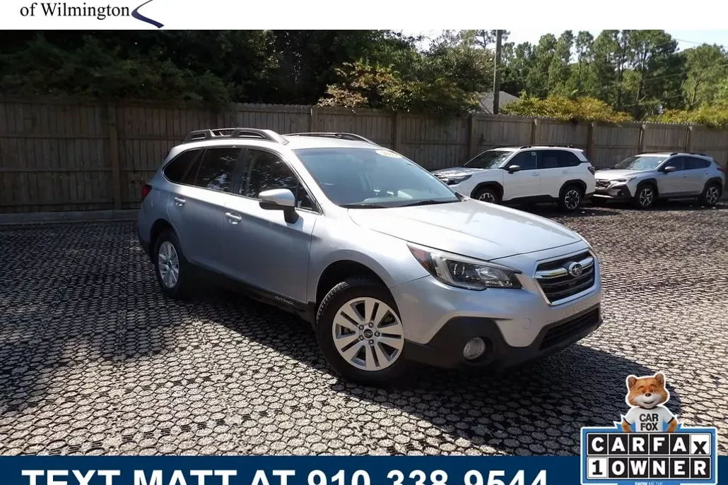 2019 Subaru Outback 2.5i Premium photo 1