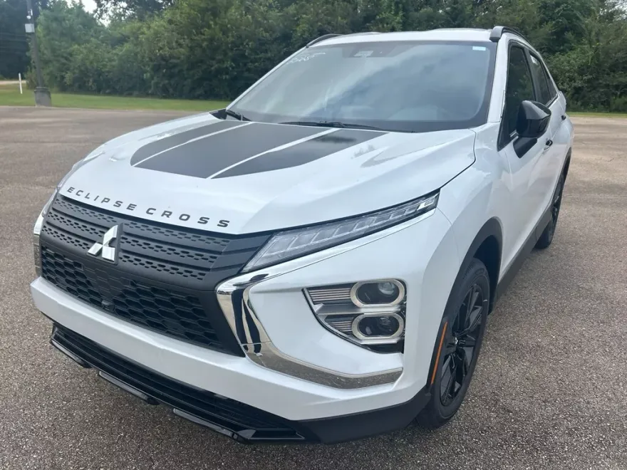 2025 Mitsubishi Eclipse Cross SEL photo 1