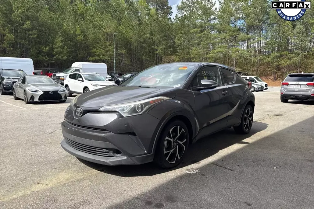 2018 Toyota C-HR XLE photo 1